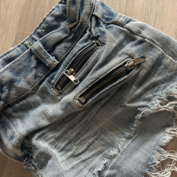 Dean shorts w/zippers junior size 9 - Picture 4 of 7